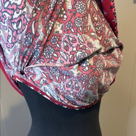 Max Studio Women’s Large Red and White Patterned Midi Dress - Picture 5 of 6